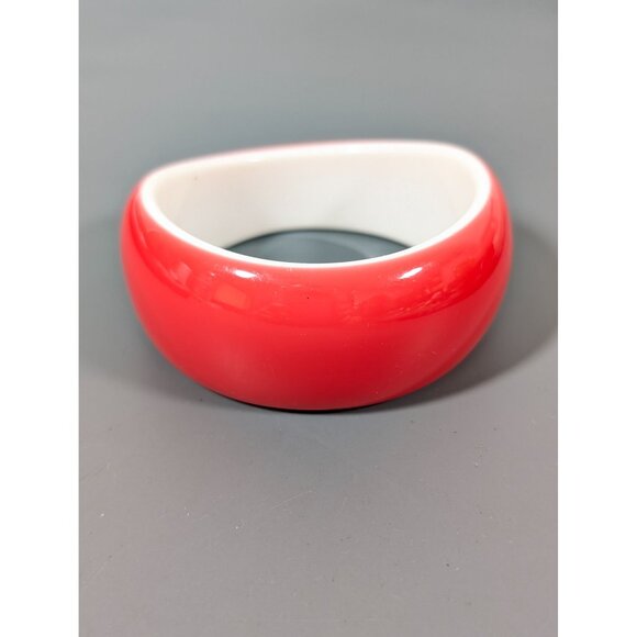 Vintage Asymmetrical Lucite Bangle Bracelet Pink White Bold Chunky 8" - Picture 1 of 7